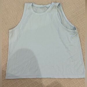 Lululemon train to be tank top
